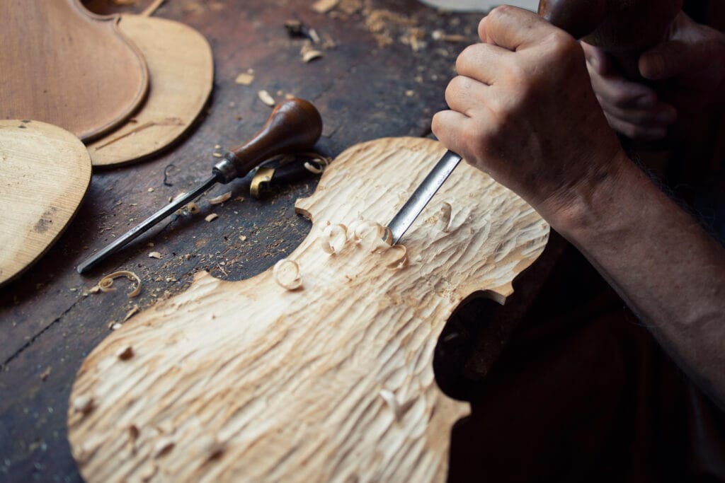 ABC sculpture sur bois plateforme SIA