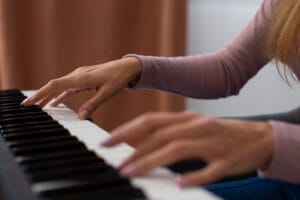 Apprendre le piano - Apprendre le piano seul - Plateforme Sia